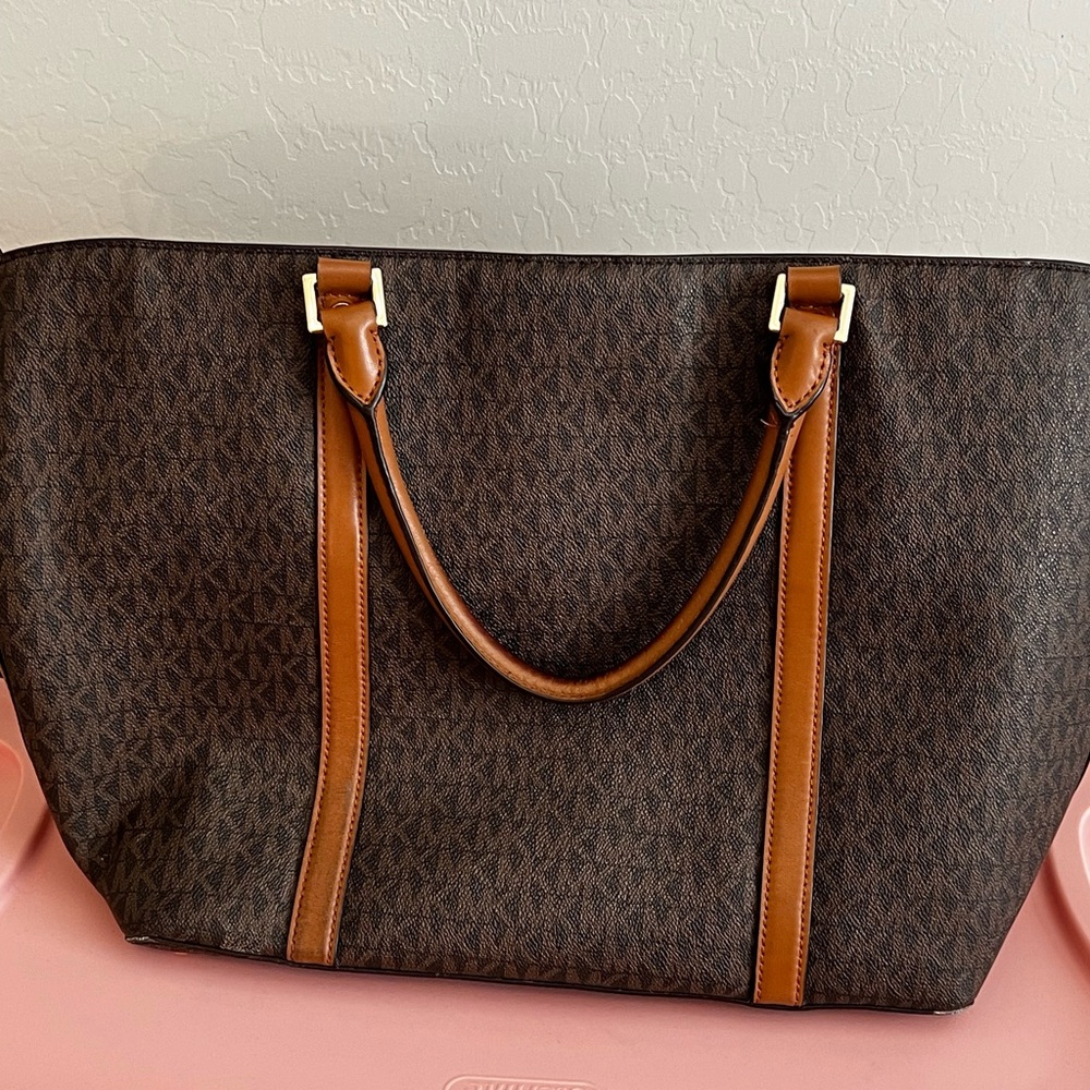 MK Medium JetSet Tote